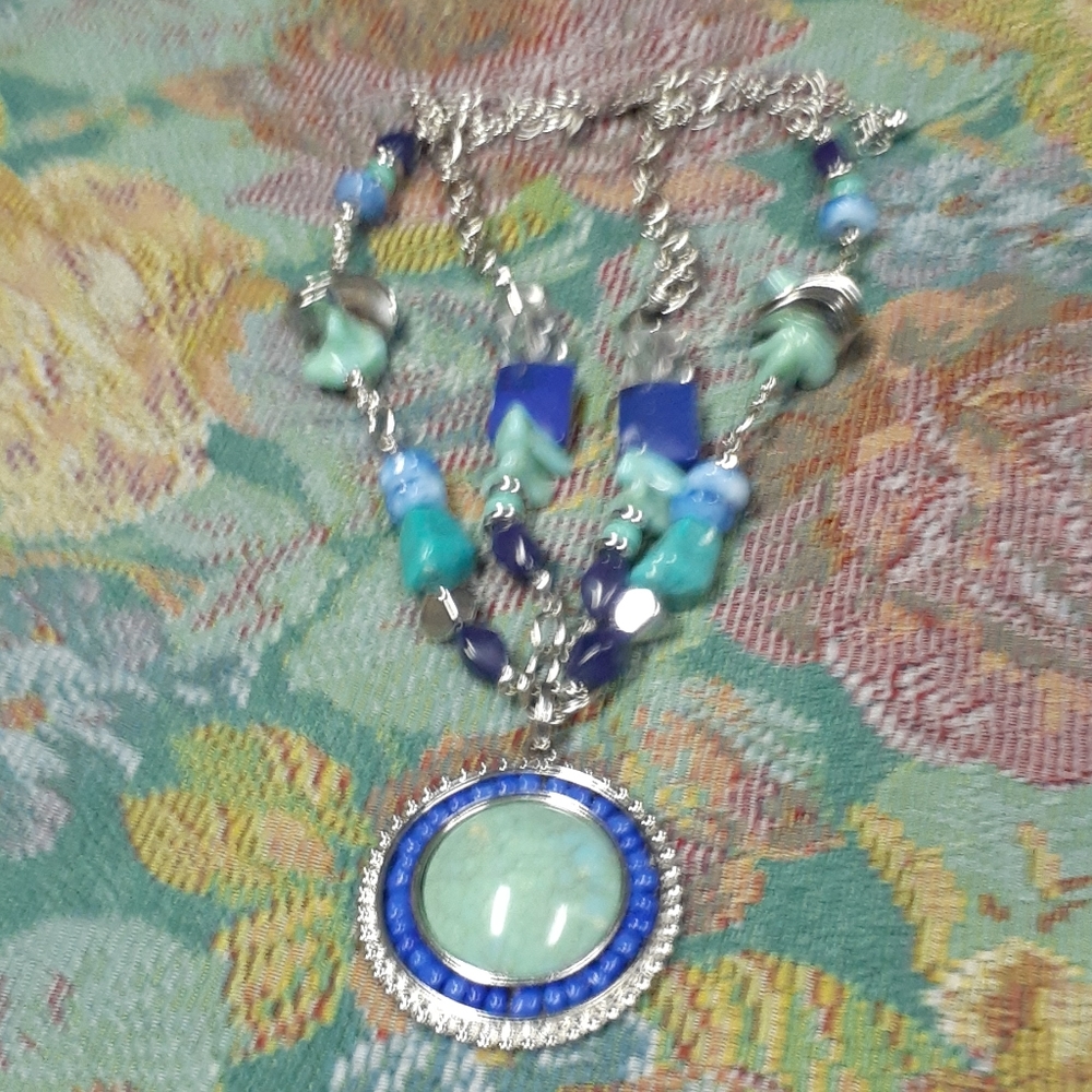 Necklace - Picture 6 of 8
